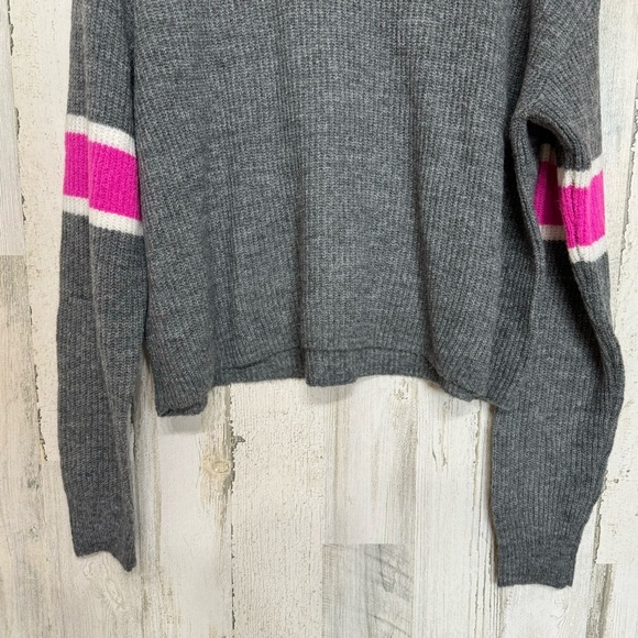 John + Jenn Varsity Gray Pink Stripe Sweater Size XL - Picture 4 of 10